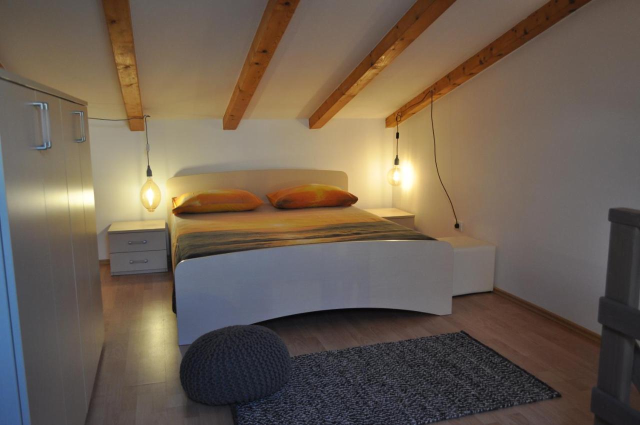 Kamenjak Volme, Cousy House With Pool Banjole Exterior foto