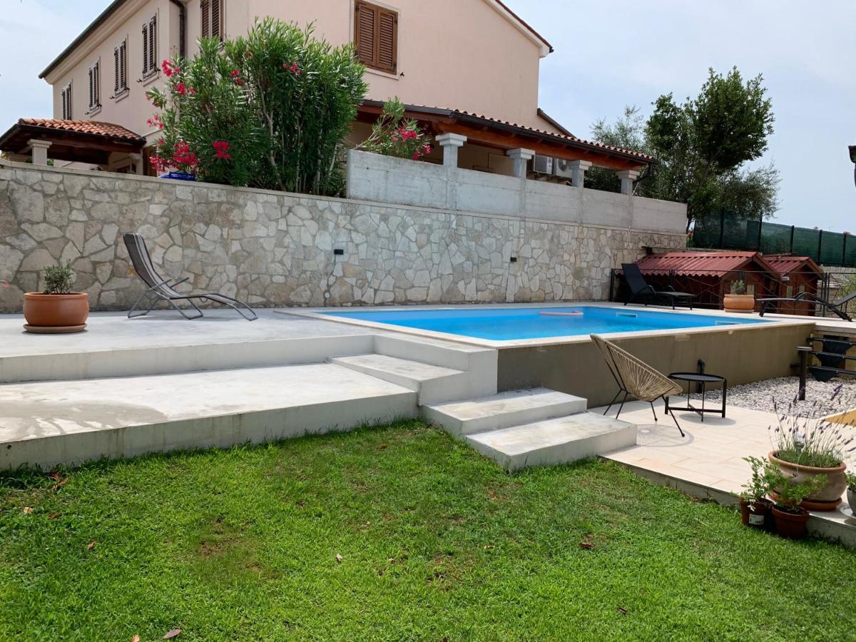 Kamenjak Volme, Cousy House With Pool Banjole Exterior foto